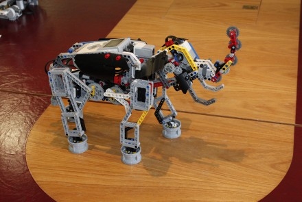 Robots teach kids about resilience
