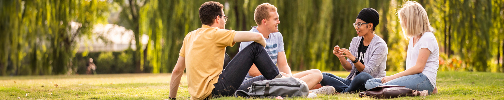 ANU Students on the lawns